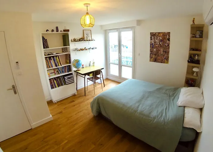 Plein Sud Proche Du Pont De L'ile De Re La Rochelle (Charente-Maritime)